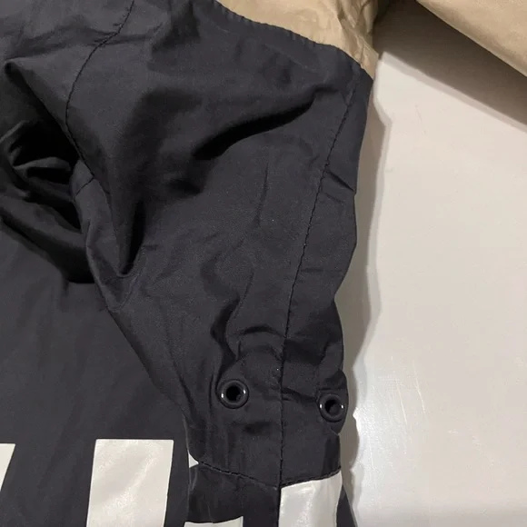 Helly Hansen Jacket - Picture 12 of 15